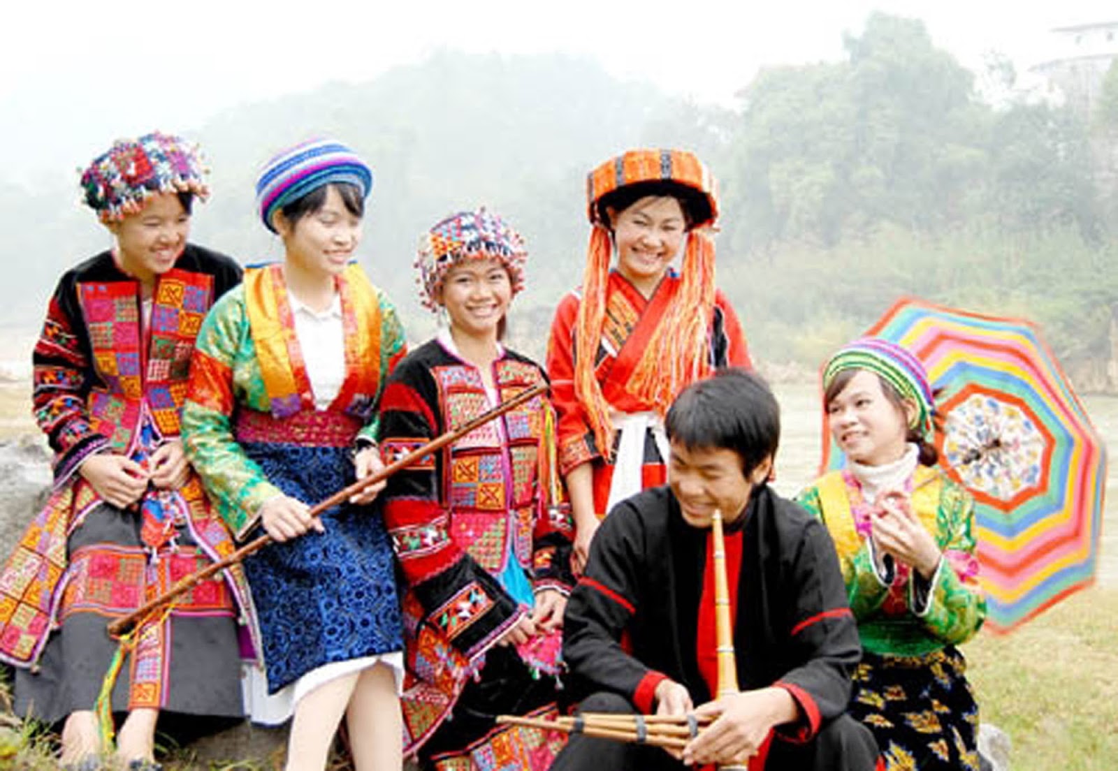 Các công chúa Disney diện trang phục truyền thống của một số dân tộc Việt  Nam  Báo Dân tộc và Phát triển